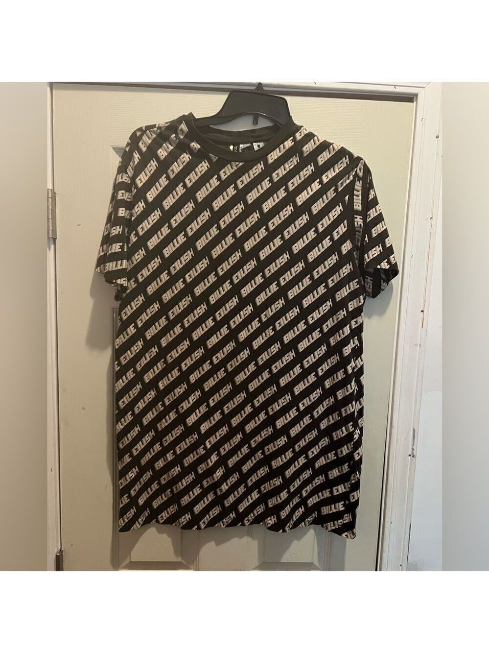 Billie Eilish H&M Divided T-Shirt